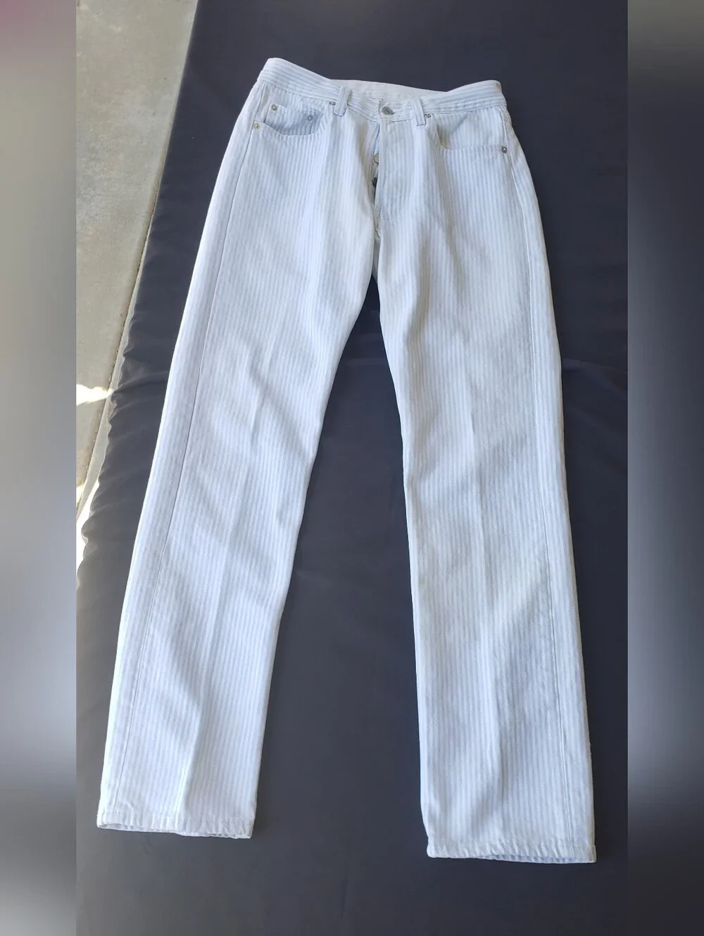 Levi's Men's Light Blue & White Striped Straight Jeans 30Wx32L
